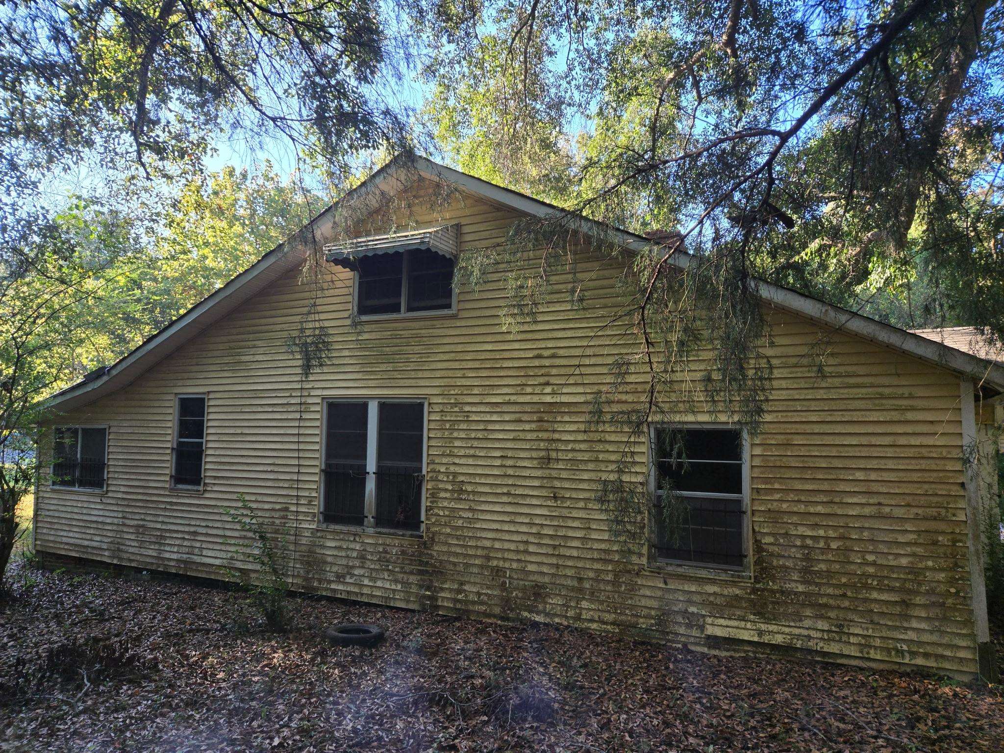 135 Vassar Cir