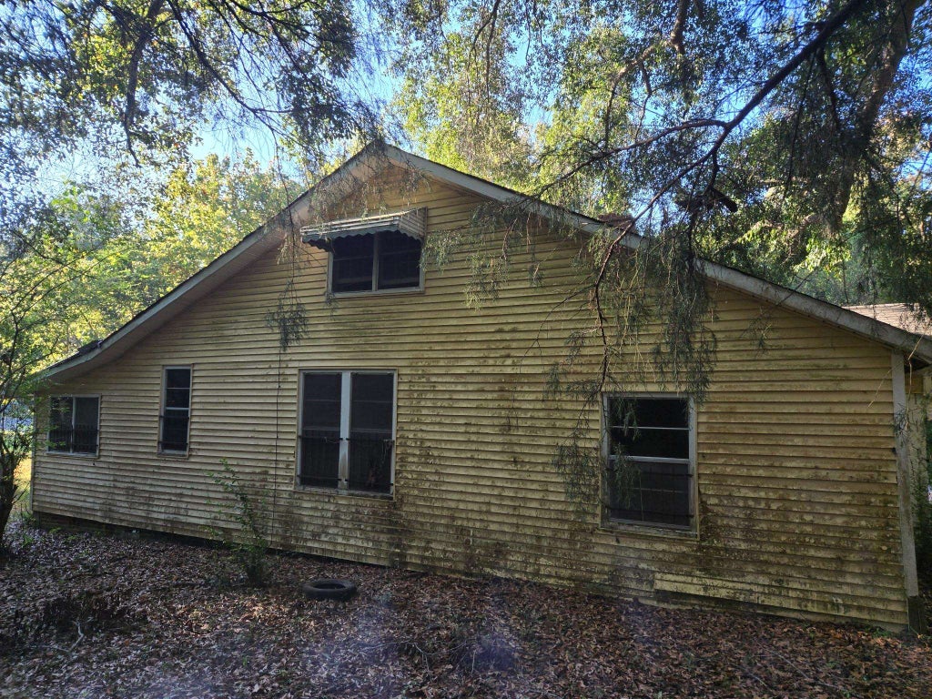 Photo of 135 Vassar Cir, Montevallo, AL 35115 (MLS # 531303)