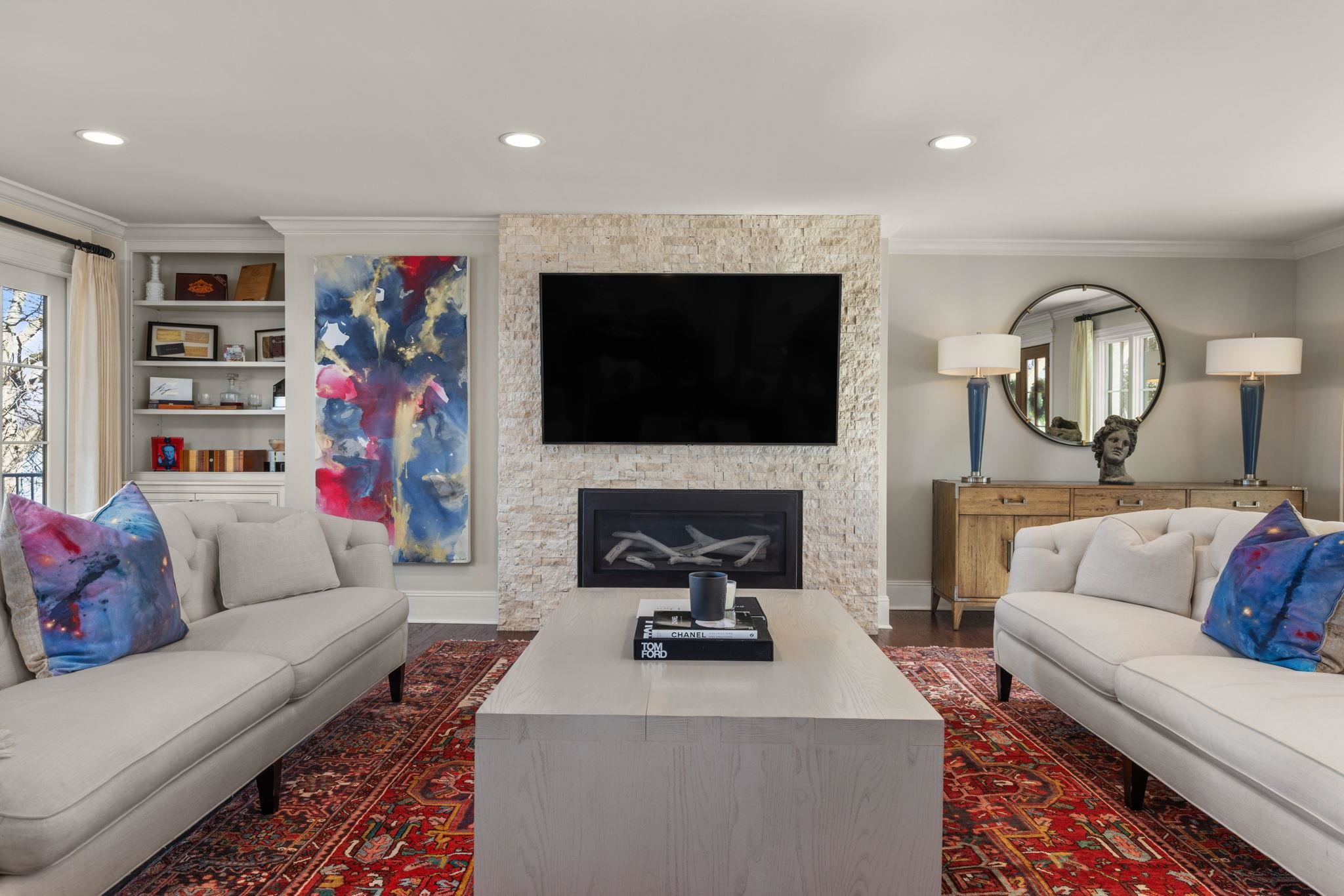 180 Bainbridge Cir