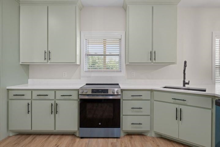 220 Frances Dr - Photo 3