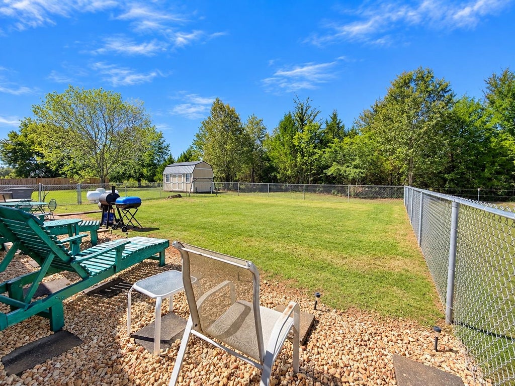 Photo of 52 Ashley St, Lexington, AL 35648 (MLS # 531484)
