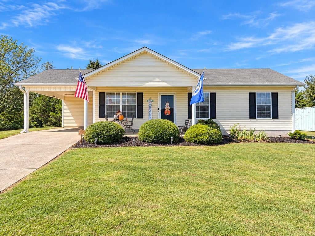 Photo of 52 Ashley St, Lexington, AL 35648 (MLS # 531484)