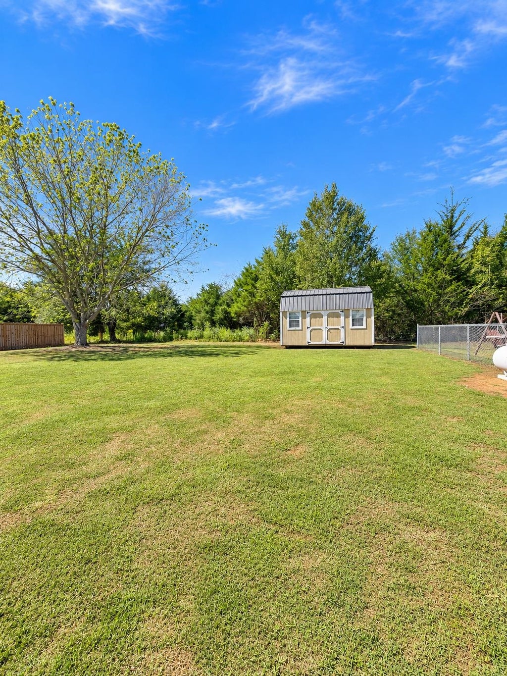 Photo of 52 Ashley St, Lexington, AL 35648 (MLS # 531484)