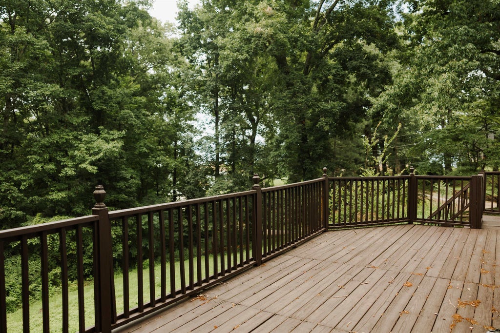 Photo of 495 Spout Springs Loop, Muscle Shoals, AL 35661 (MLS # 529992)