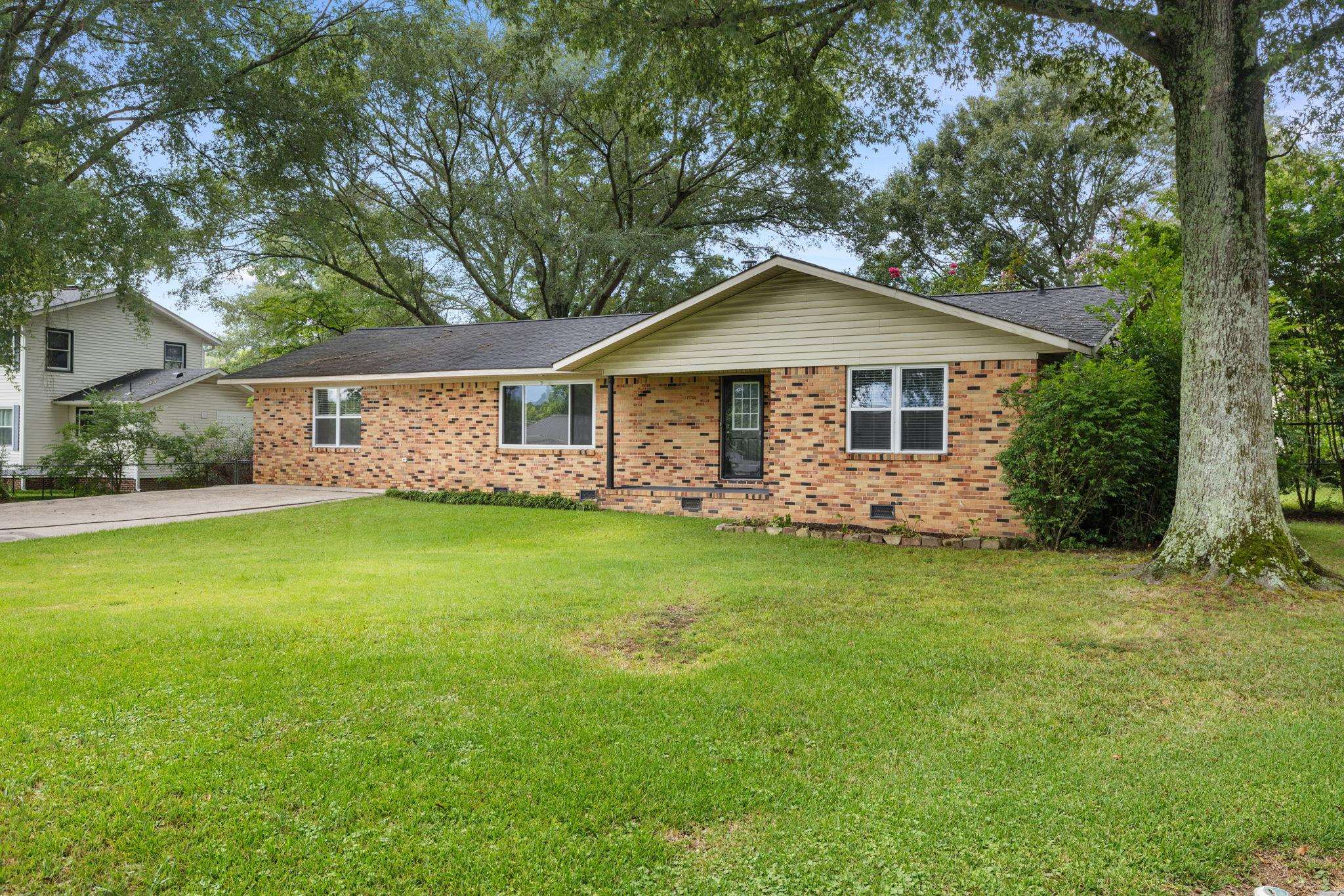 1941 Dialsdale Dr SW