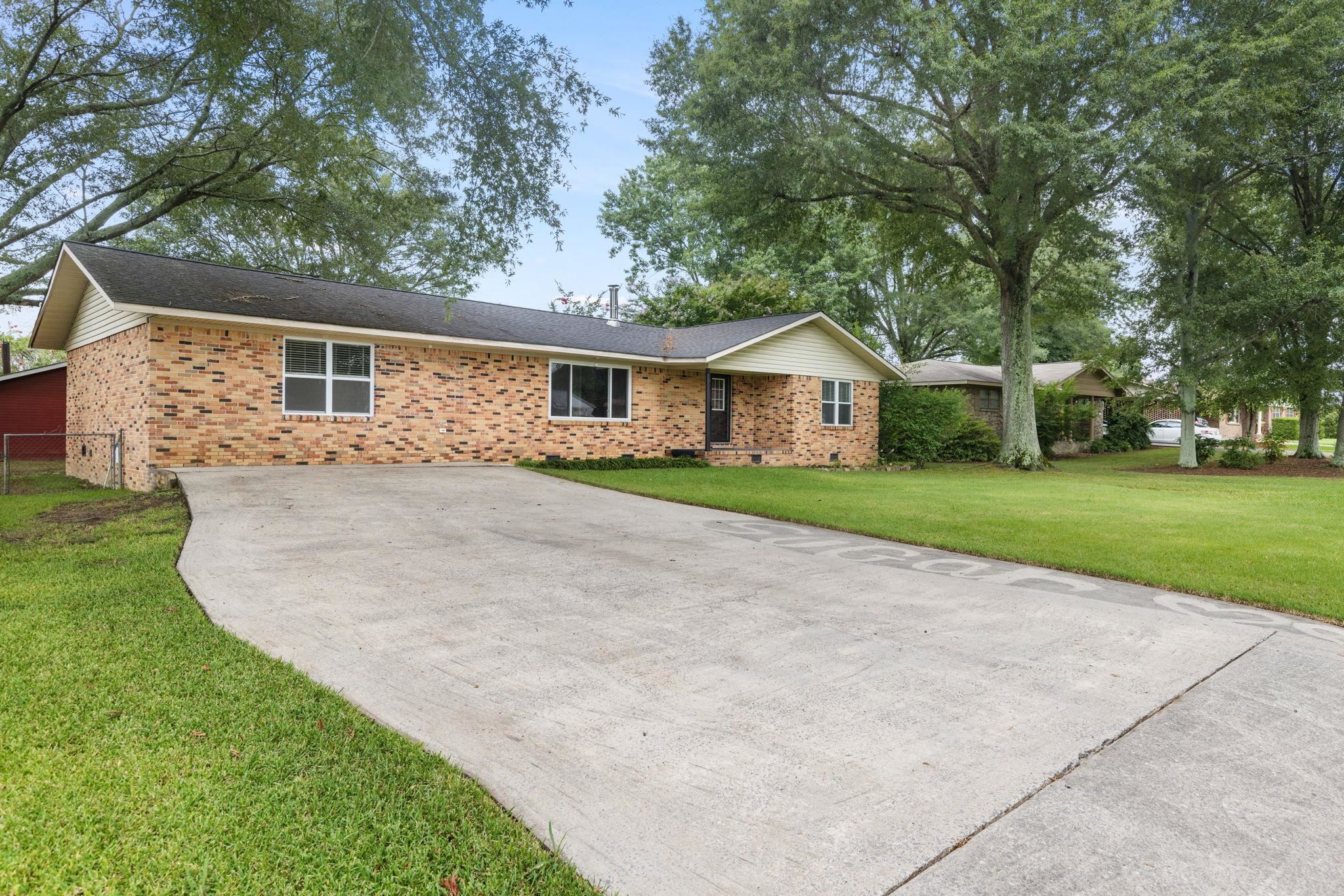 1941 Dialsdale Dr SW