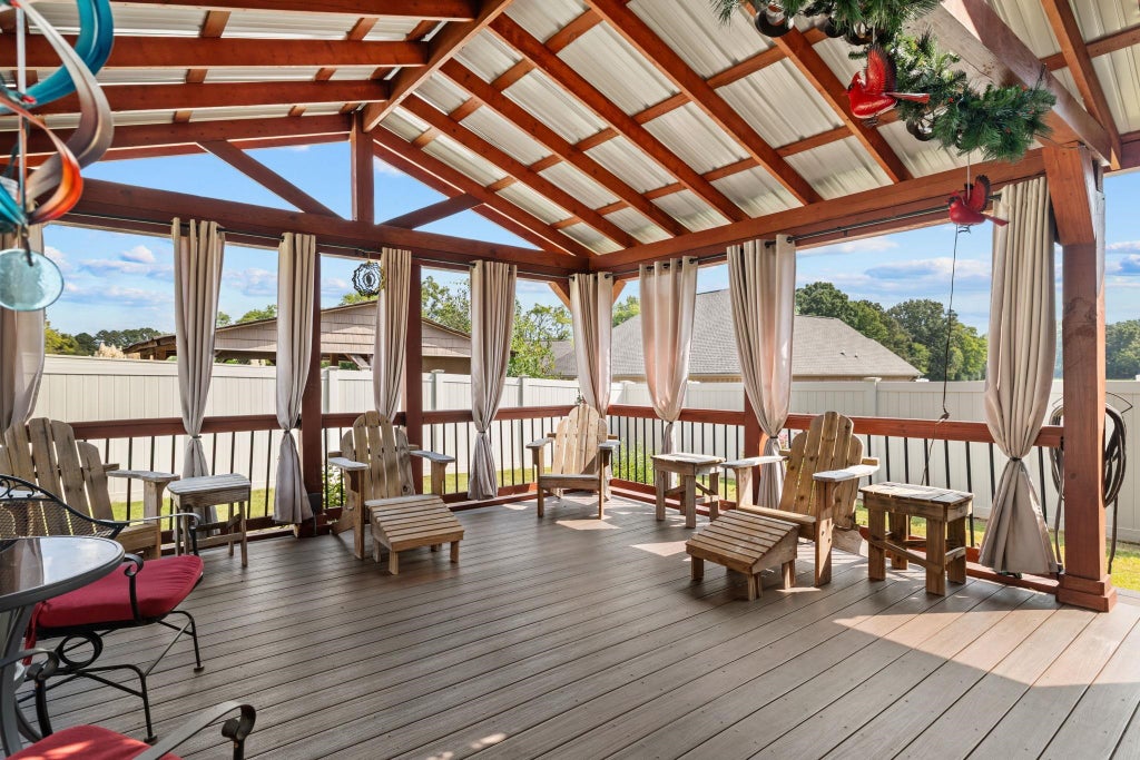Photo of 723 Karah Avery Ave, Rogersville, AL 35652 (MLS # 531344)