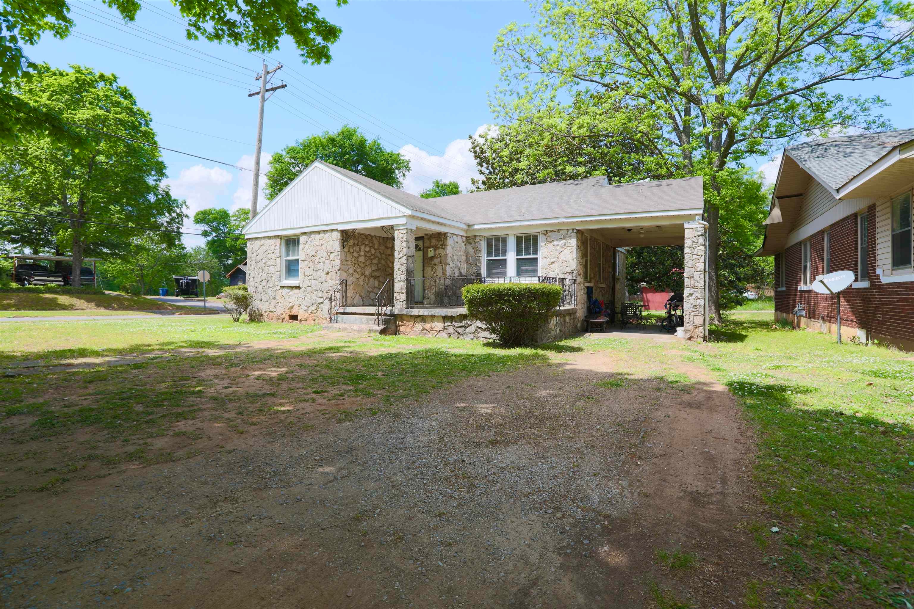 424 Tennessee St - Photo 2