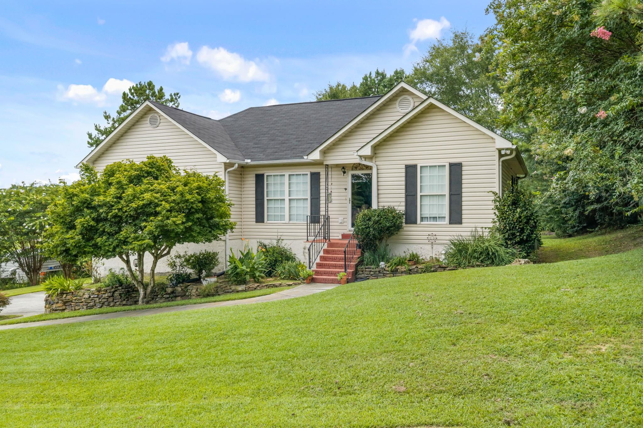 129 Mayfair Ln