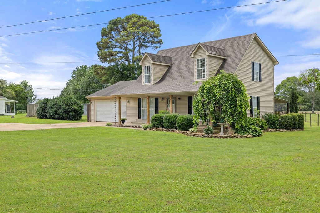 Photo of 5027 Co Rd 89, Lexington, AL 35648 (MLS # 529408)
