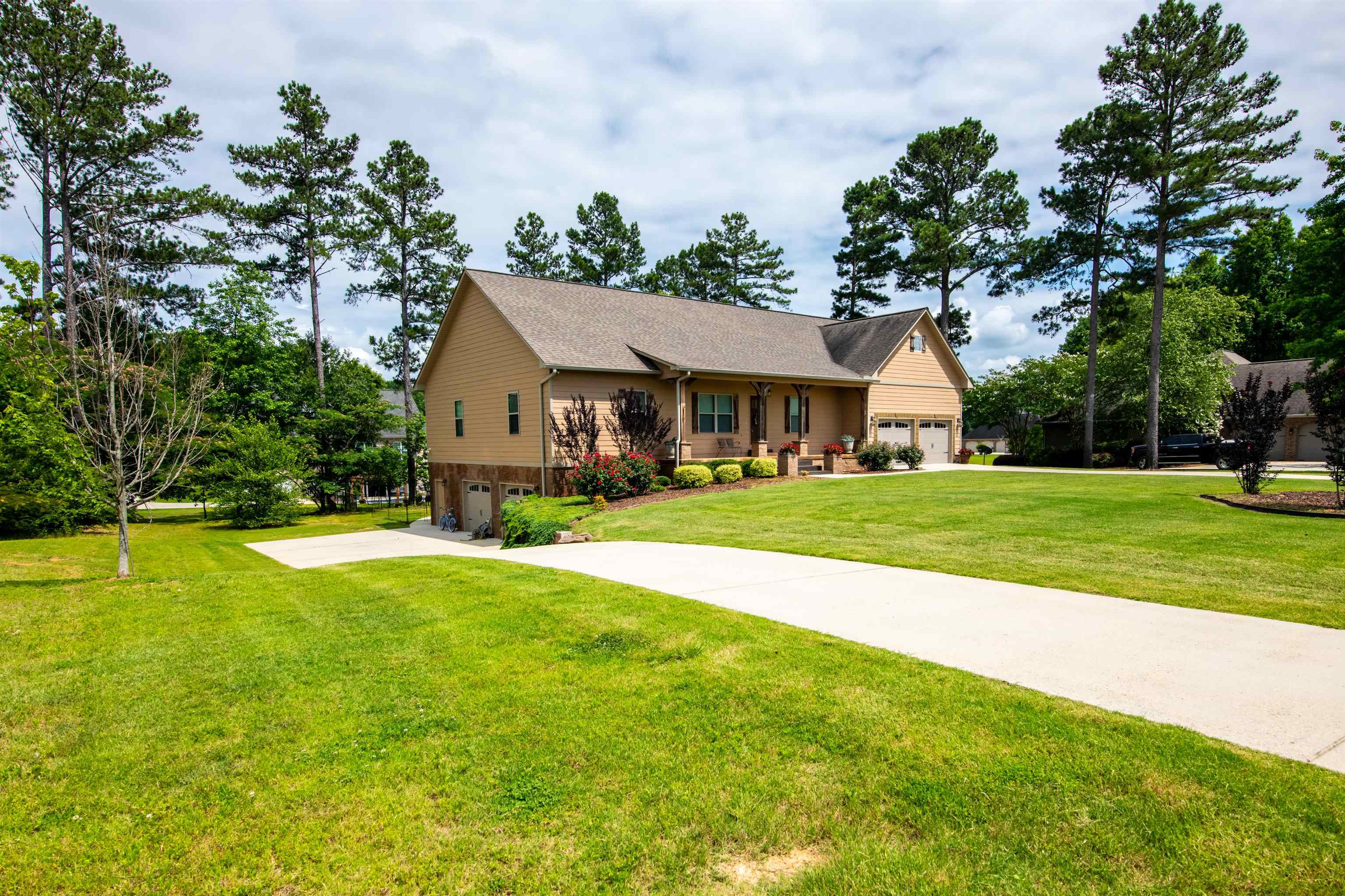 61 Clarendon Rd