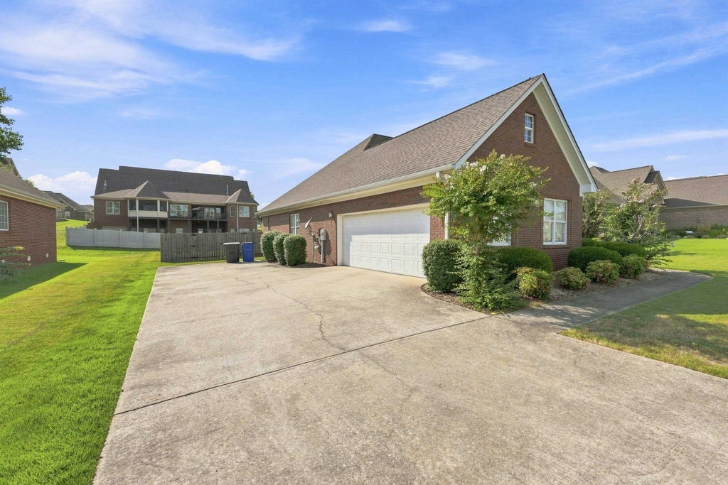 Photo of 108 Wheaton Ct, Florence, AL 35633 (MLS # 531082)