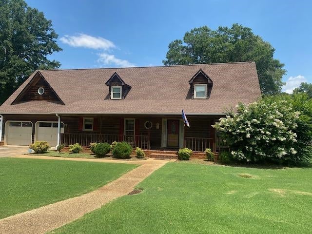 Photo of 800 Lamar Ave, Tuscumbia, AL 35674 (MLS # 529956)