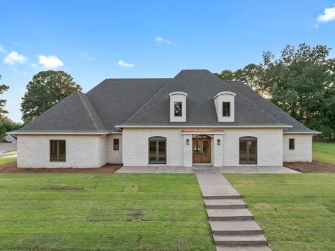 235 Indian Springs Dr Florence AL 