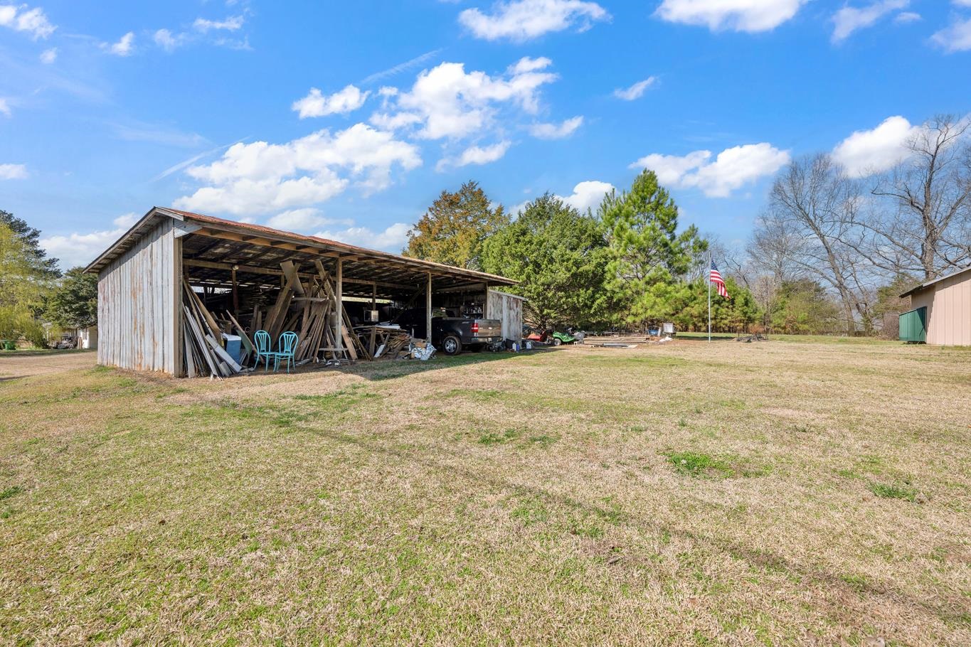 1544 Co Rd 831