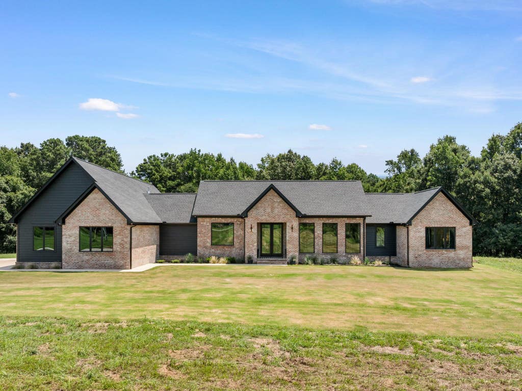 Photo of 1000 Co Rd 235, Town Creek, AL 35672 (MLS # 530200)