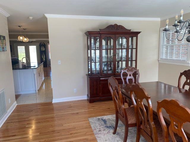 1407 NW Regalwood Cir