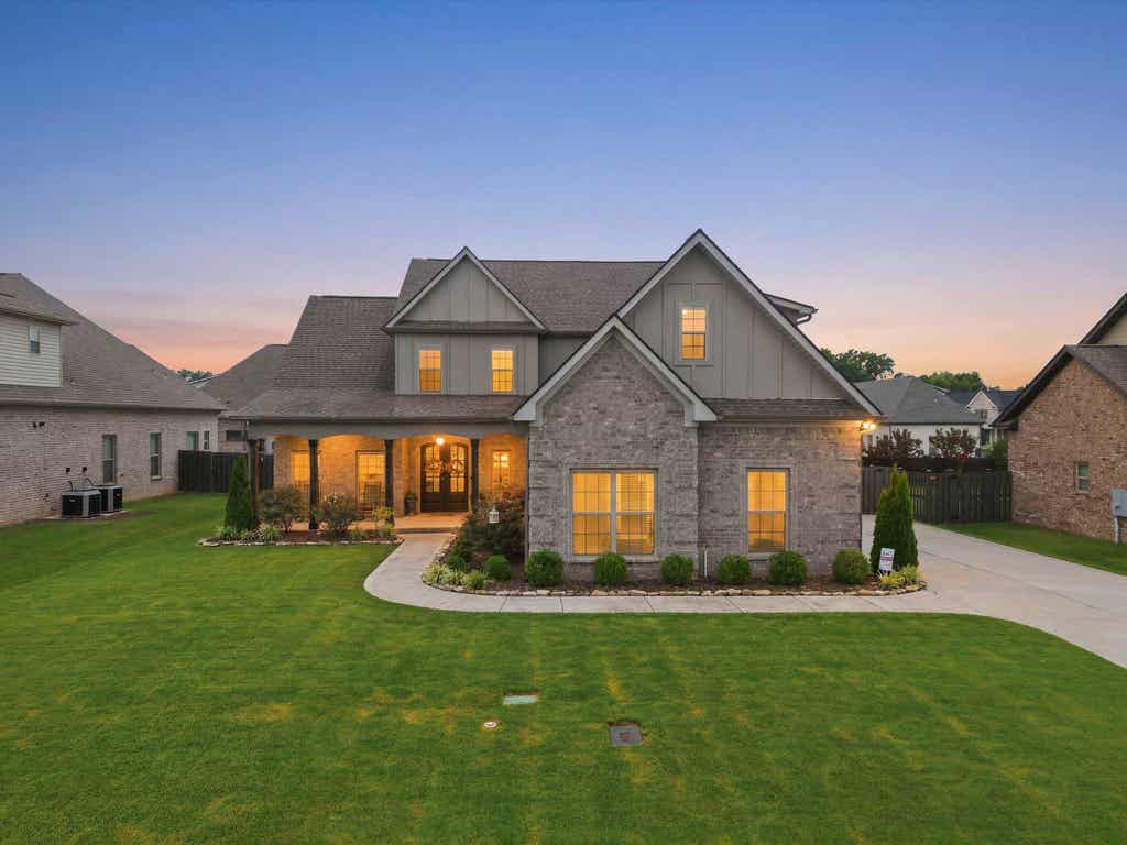 Photo of 16789 Colton Ln, Athens, AL 35613 (MLS # 529661)