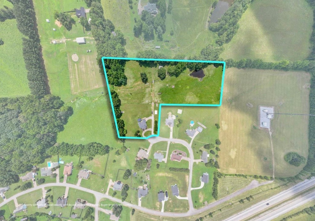 Photo of 41 Harding St, Leoma, TN 38468 (MLS # 529831)