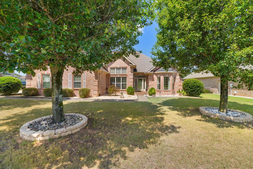 Photo of 222 Cottonwood Run, Florence, AL 35630 (MLS # 530164)