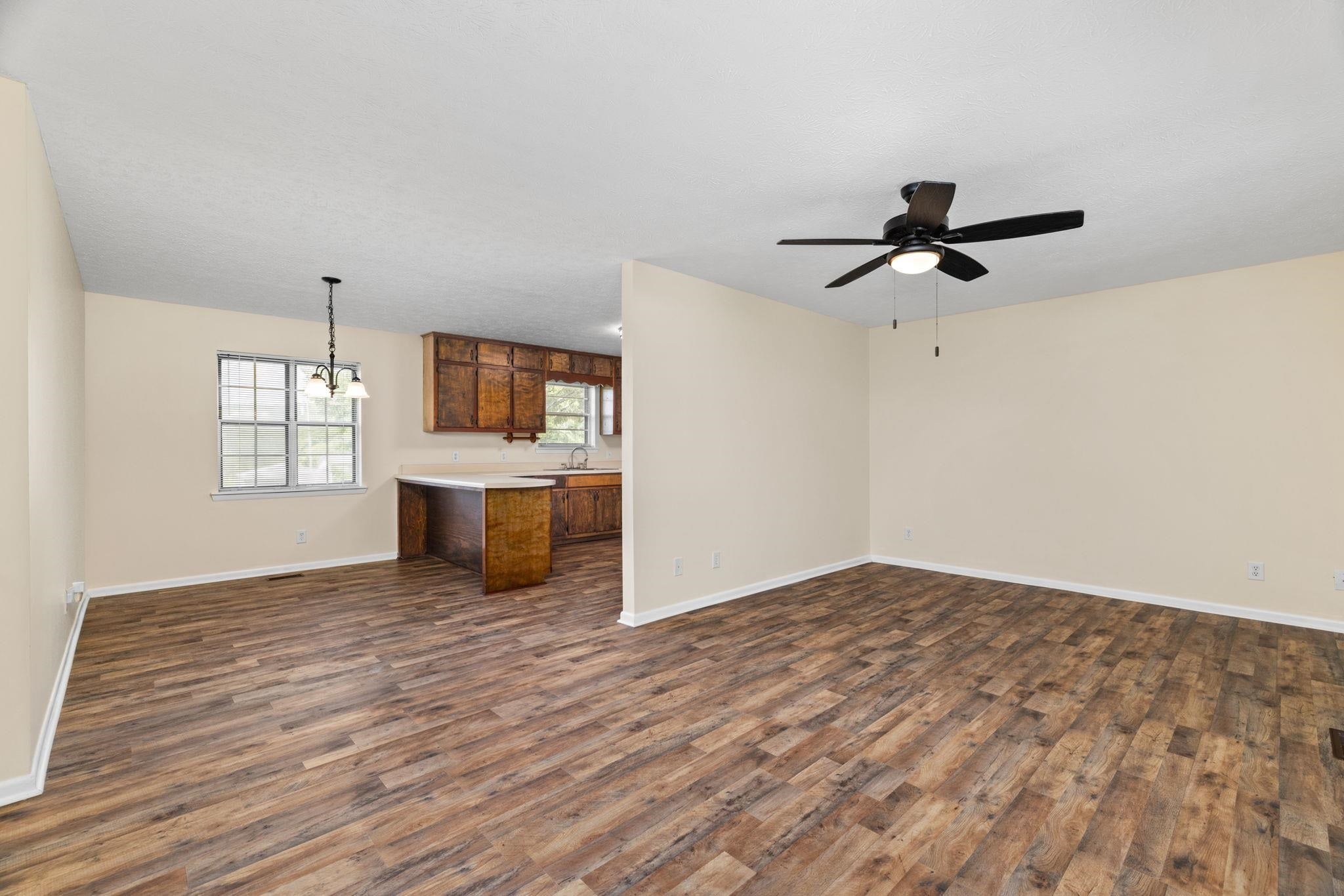 341 Co Rd 1272