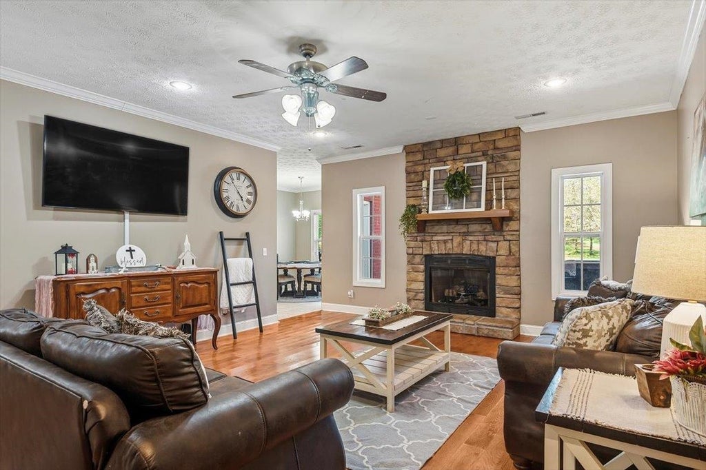 Photo of 5750 Co Rd 1043, Vinemont, AL 35179 (MLS # 531711)