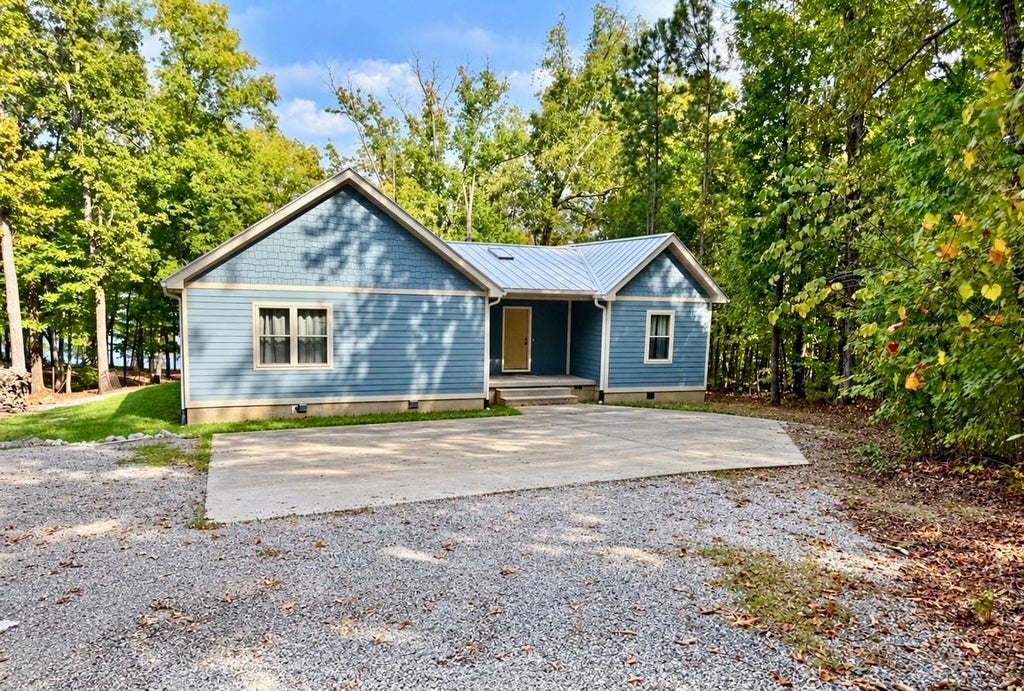 Photo of 30 MacKay Rd, Russellville, AL 35653 (MLS # 531379)