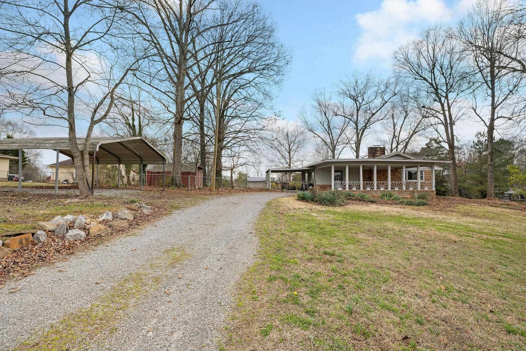 Photo of 226 Co Rd 598, Hanceville, AL 35077 (MLS # 530234)