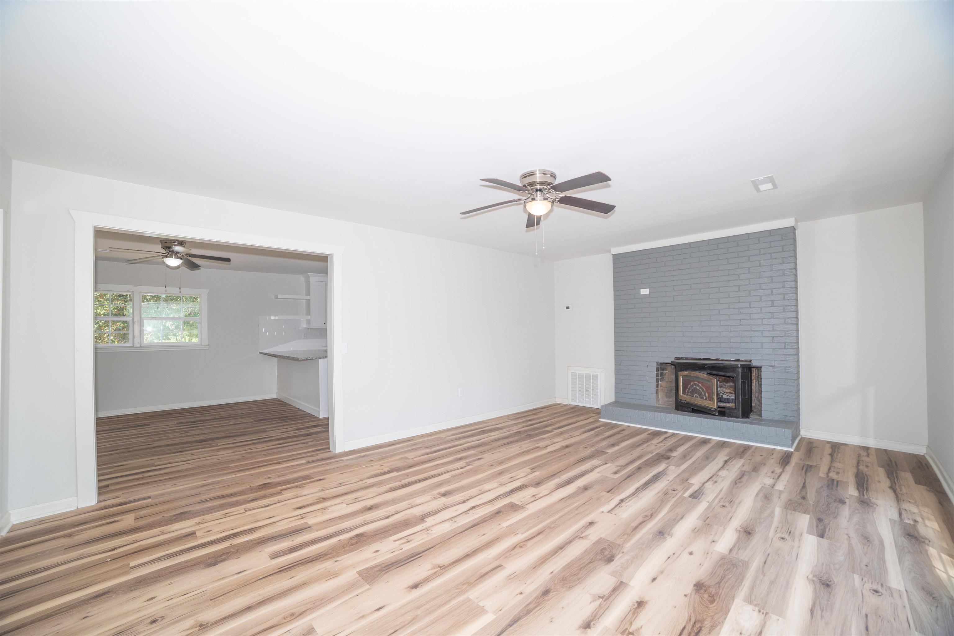 878 Co Rd 870