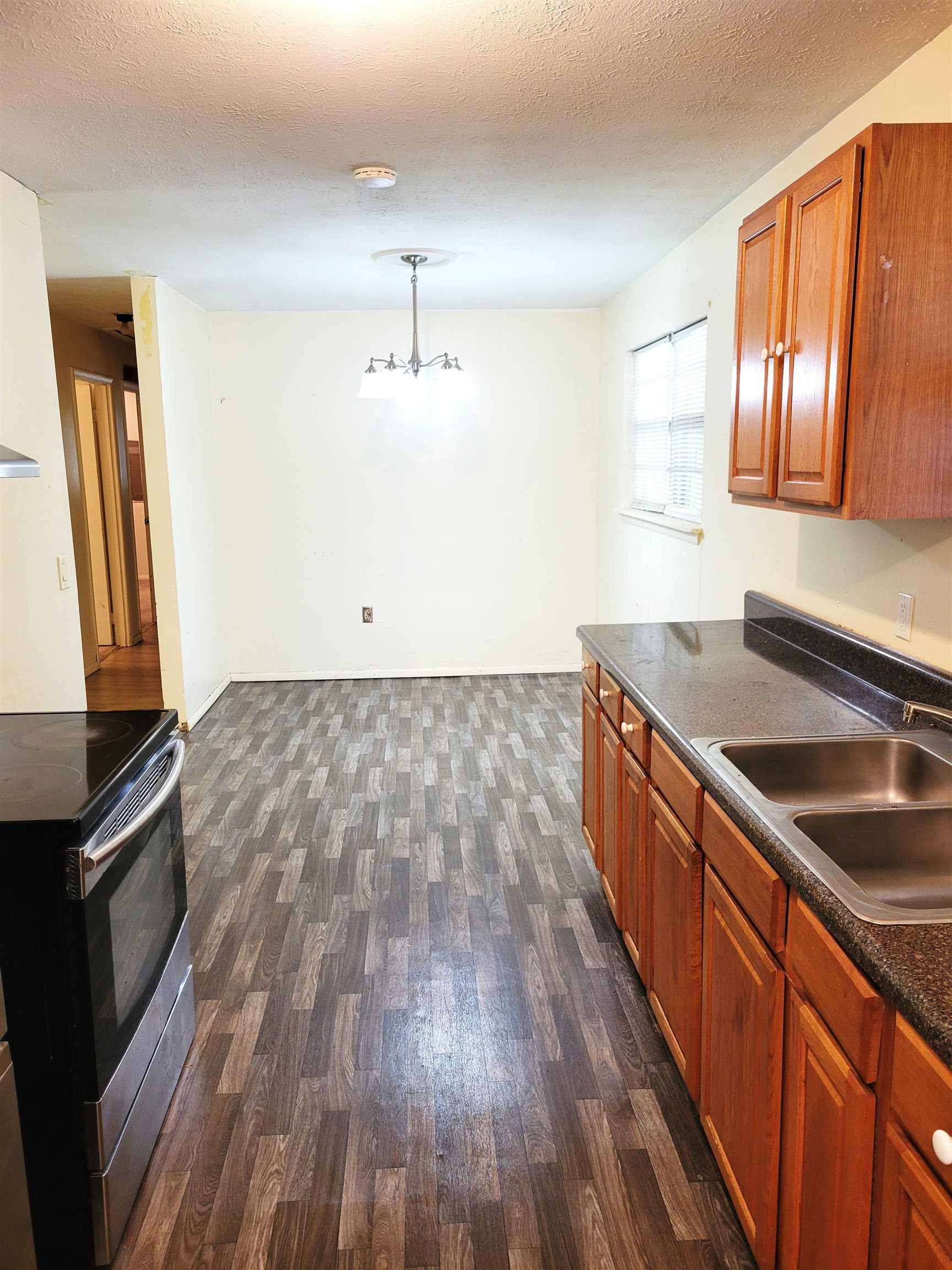 2015 Colony Rd