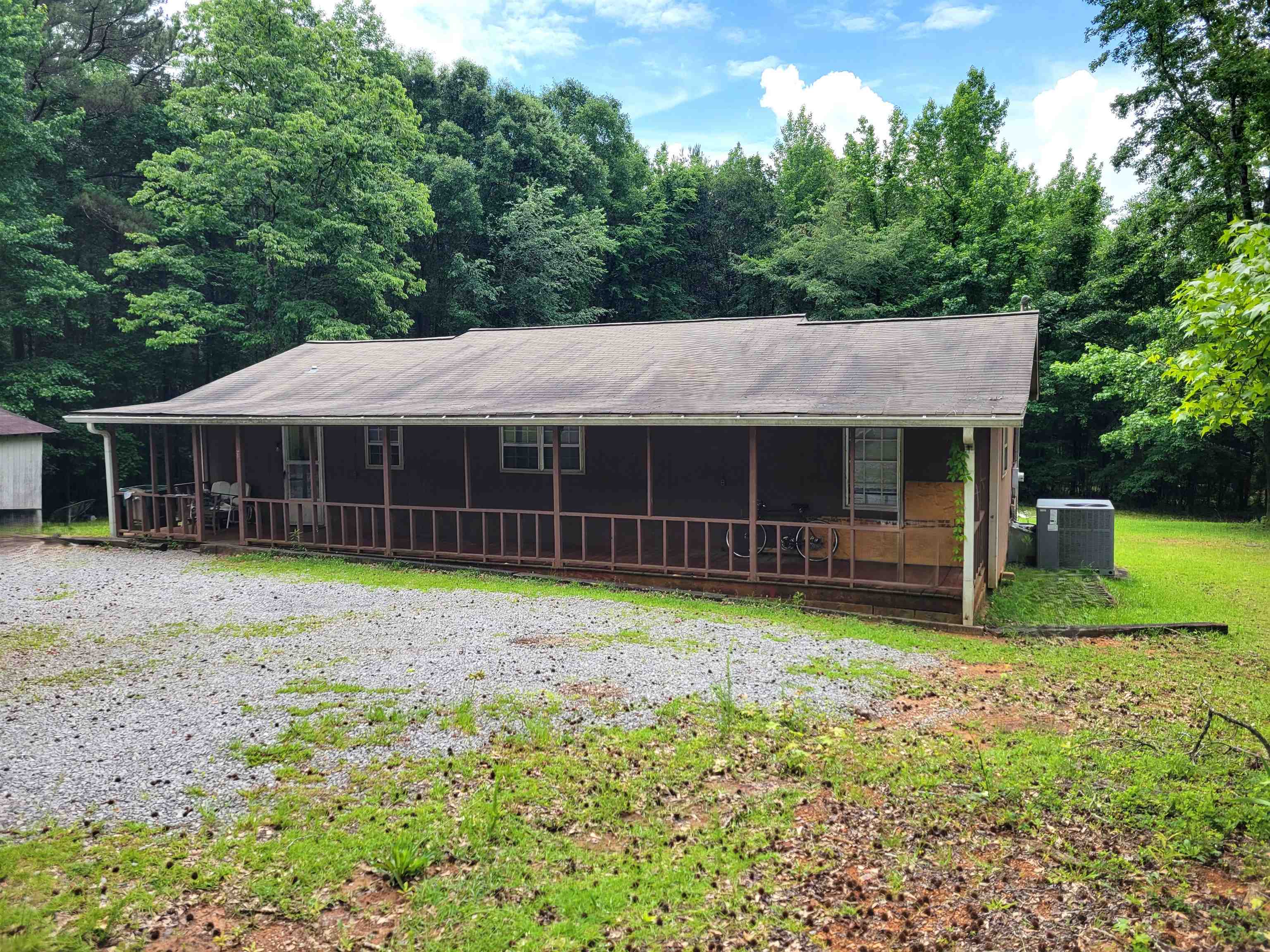 2015 Colony Rd