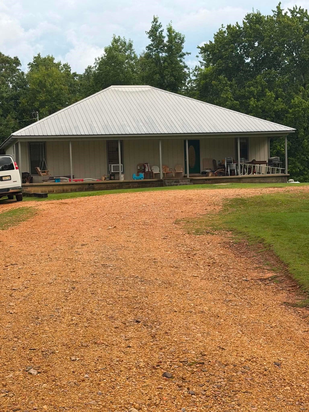 Photo of 1853 Cotton Gin Rd, Russellville, AL 35653 (MLS # 530241)