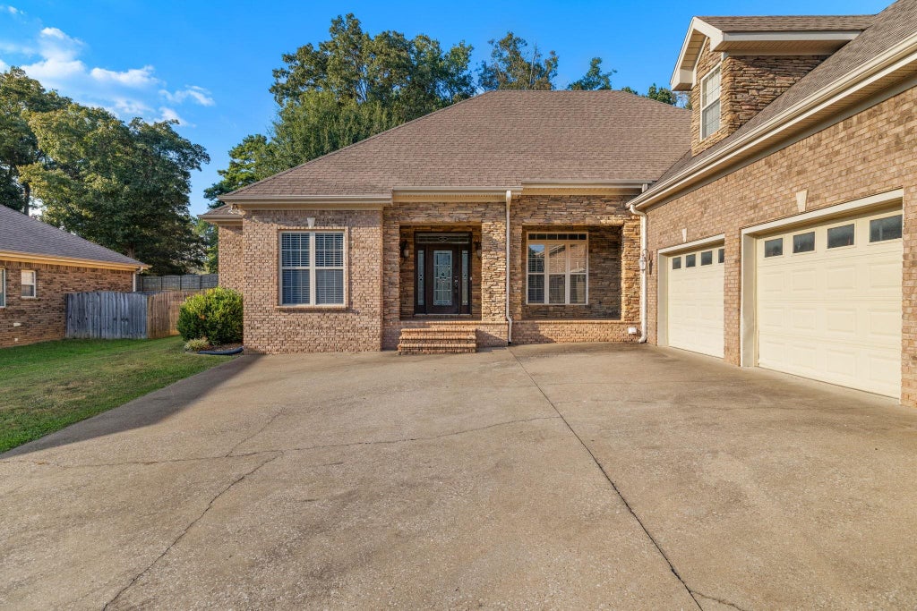 Photo of 501 Koger St, Killen, AL 35645 (MLS # 531347)