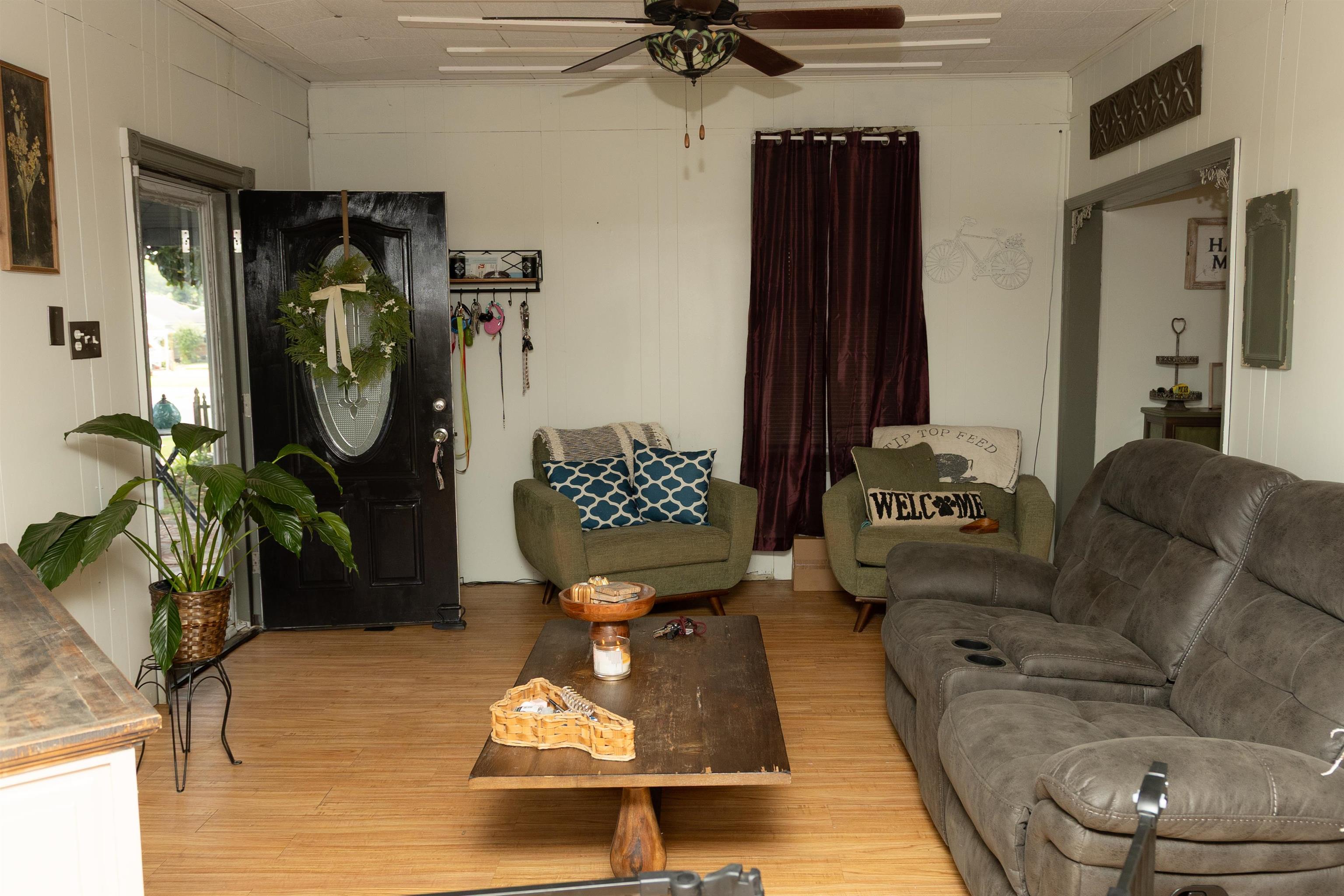 1628 Jackson St SE - Photo 2