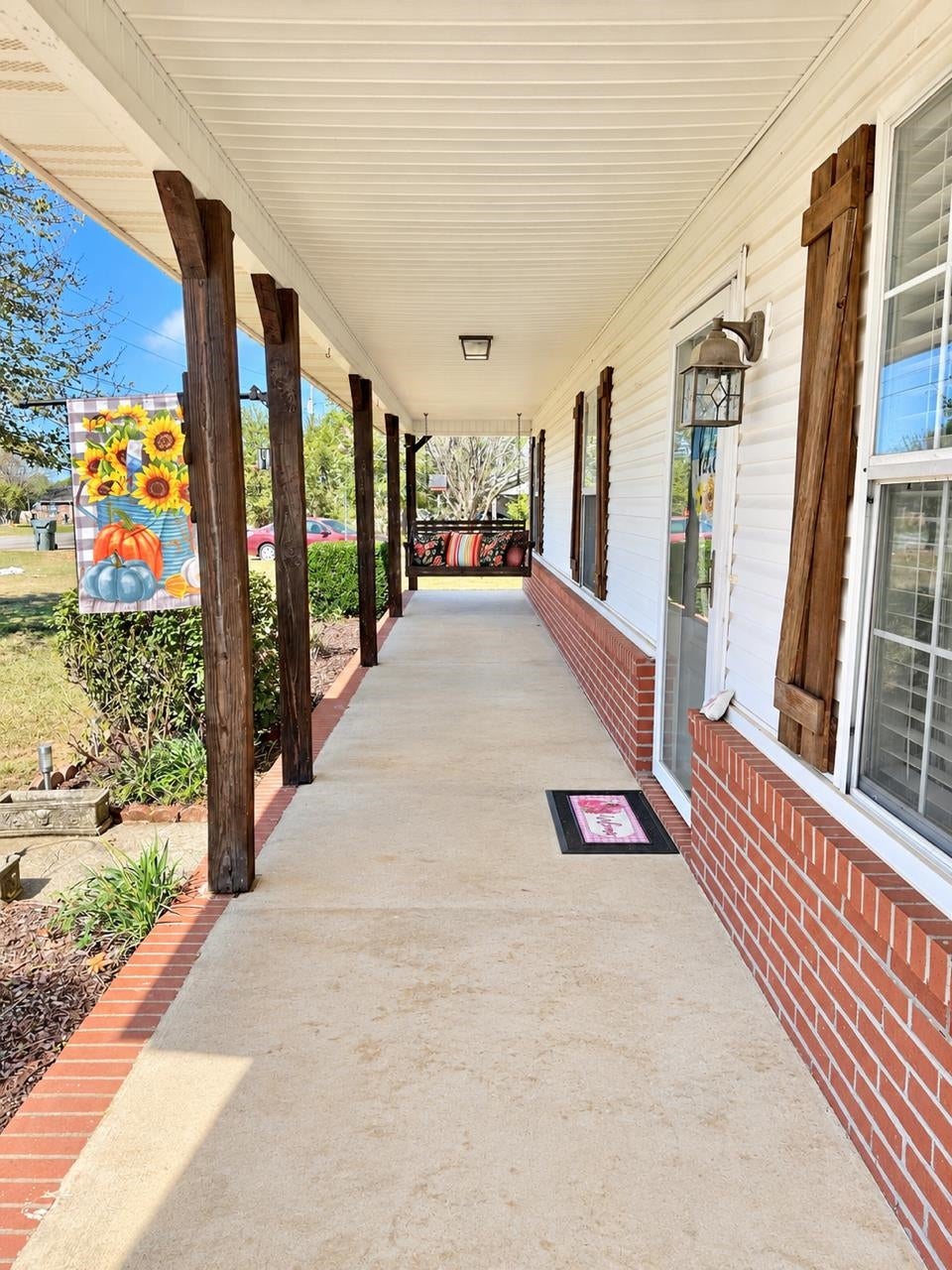 Photo of 180 Sunny Acres, Muscle Shoals, AL 35661 (MLS # 531897)