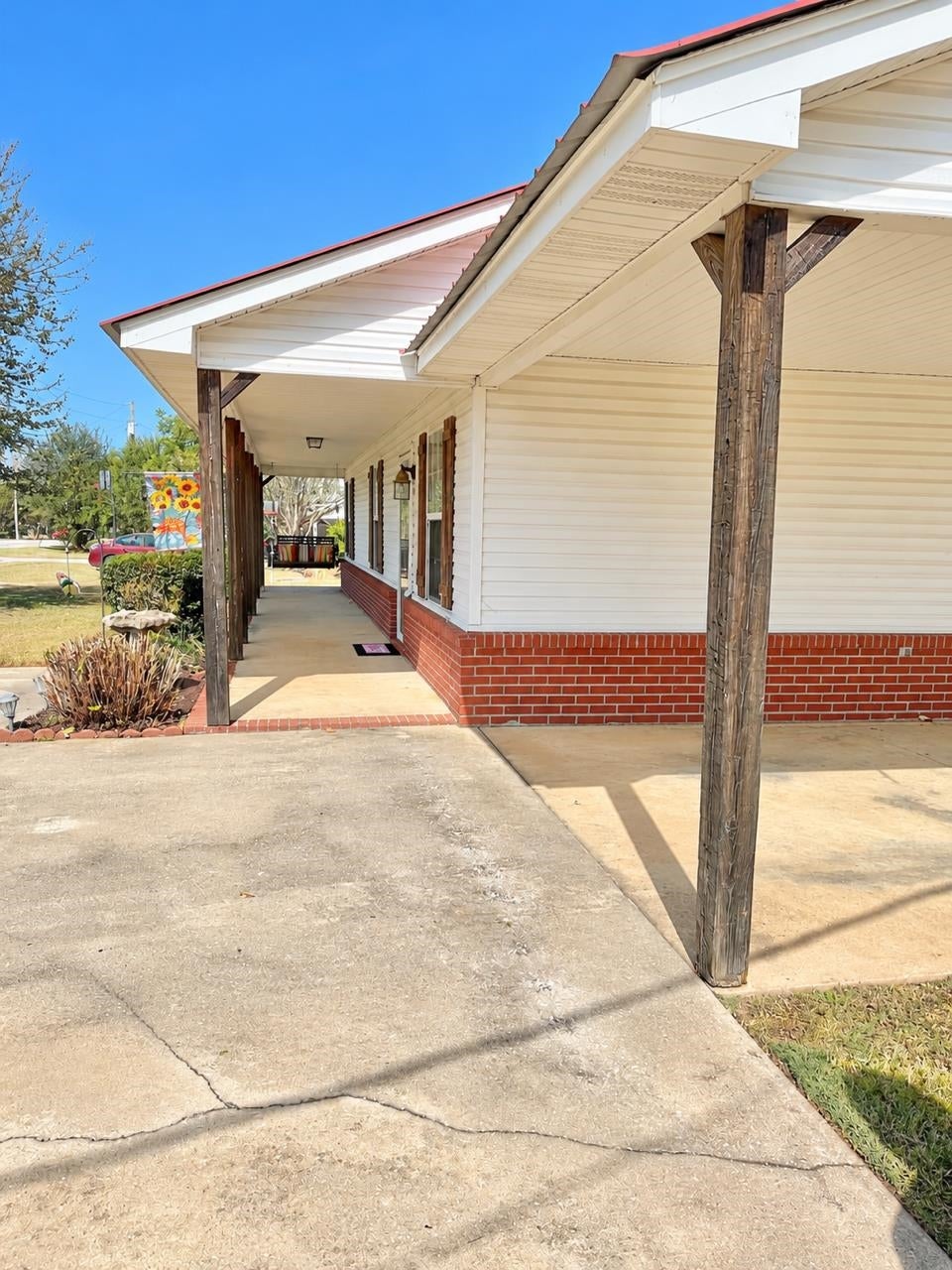 Photo of 180 Sunny Acres, Muscle Shoals, AL 35661 (MLS # 531897)