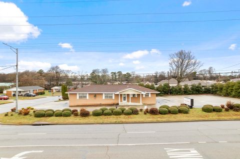 2501 Darby Dr Florence AL 35630