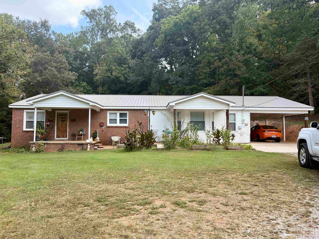 Photo of 831 Co Rd 38, Florence, AL 35634 (MLS # 531119)