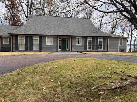 1055 Turtle Cove Rd Killen AL 35645