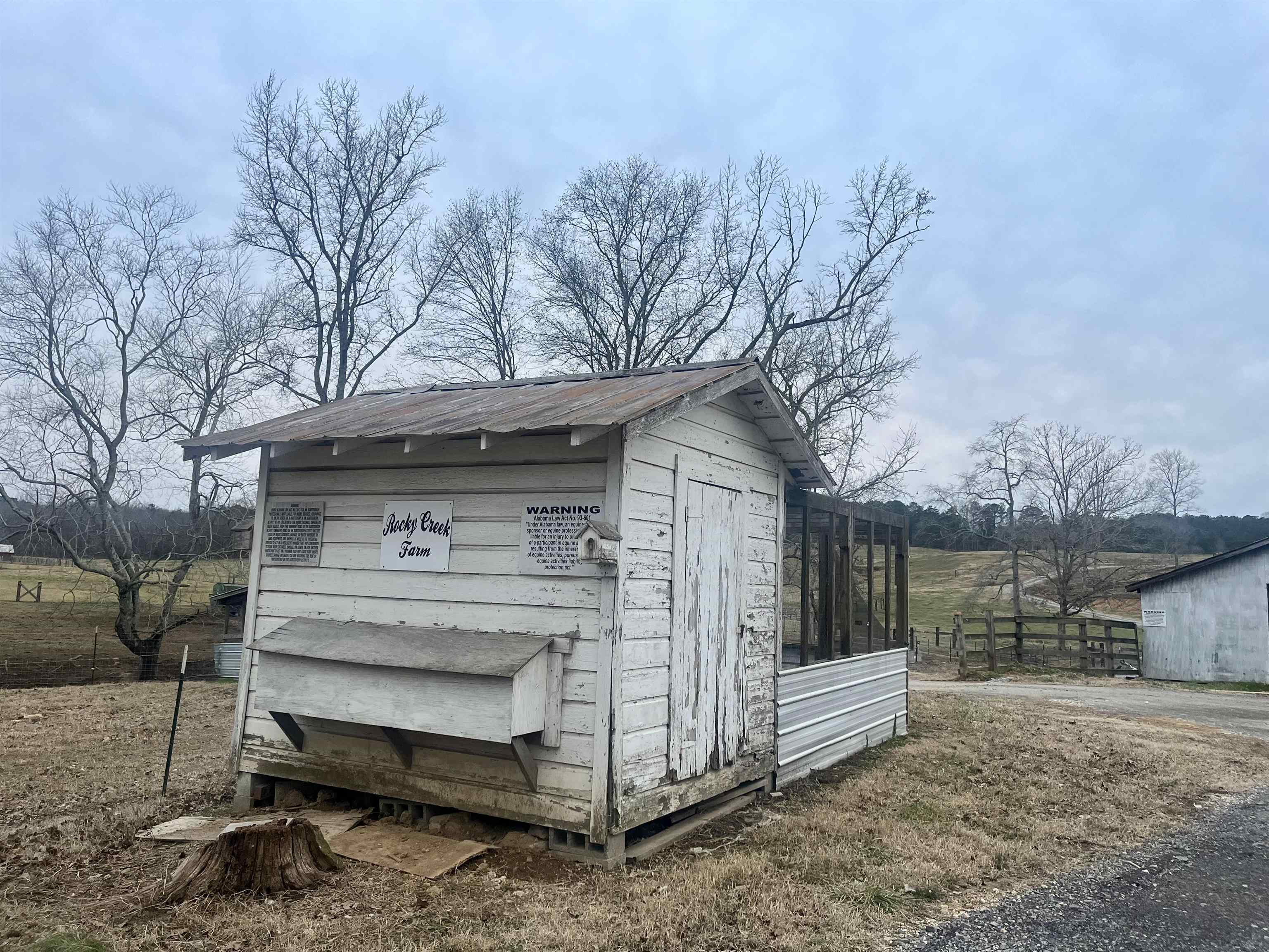 2465 Hwy 179