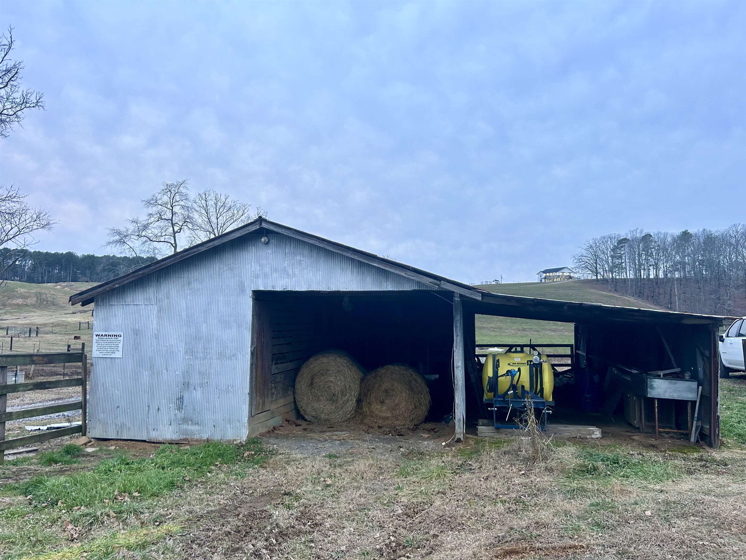 2465 Hwy 179