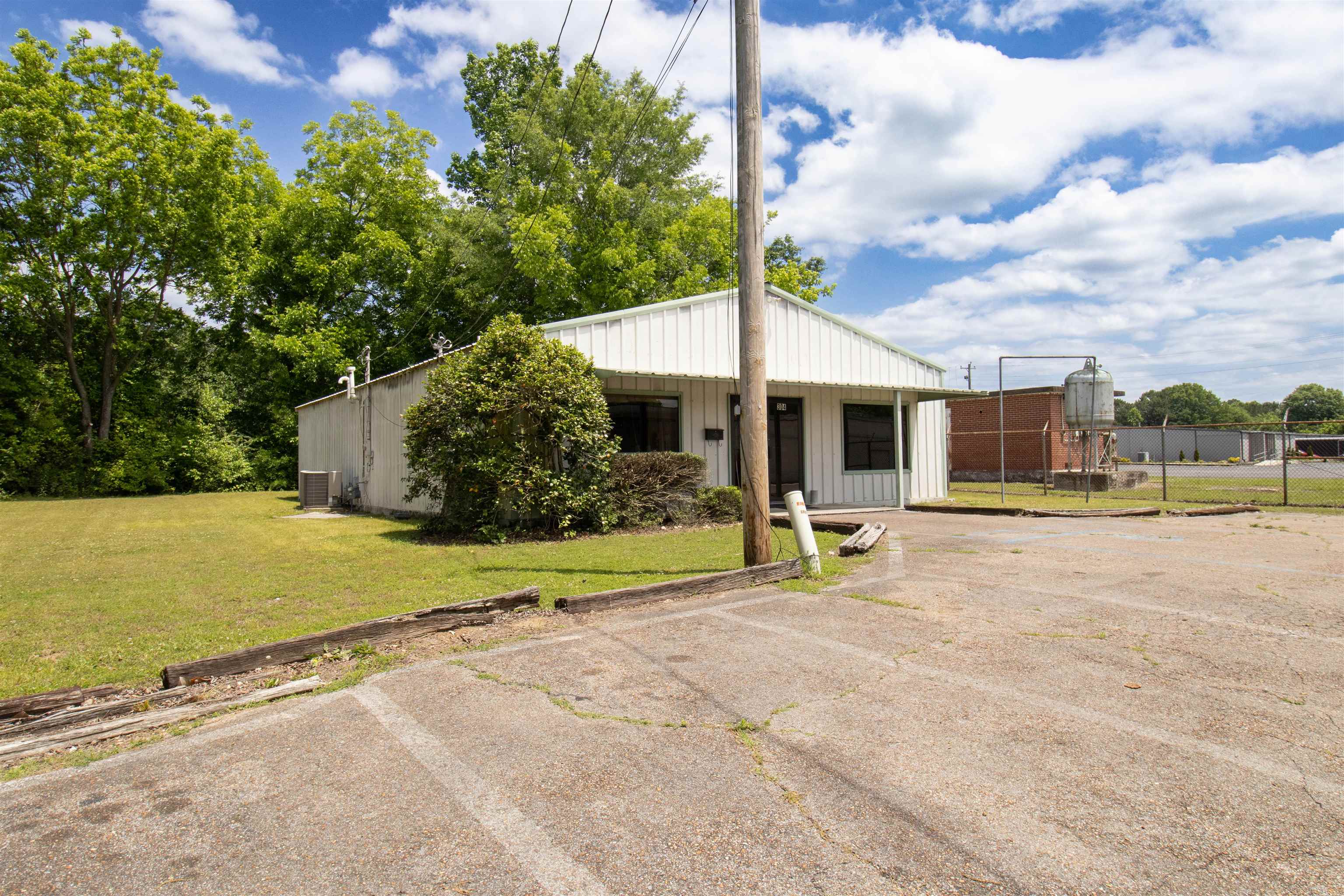 304 Bangor Ave