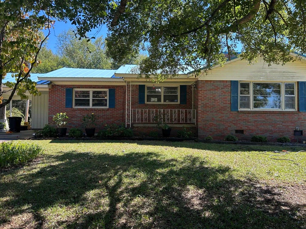 Photo of 7454 Co Rd 1435, Vinemont, AL 35179 (MLS # 531849)