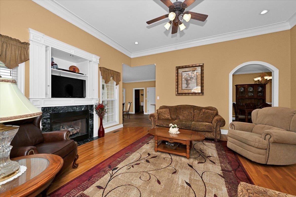 230 Co Rd 482
