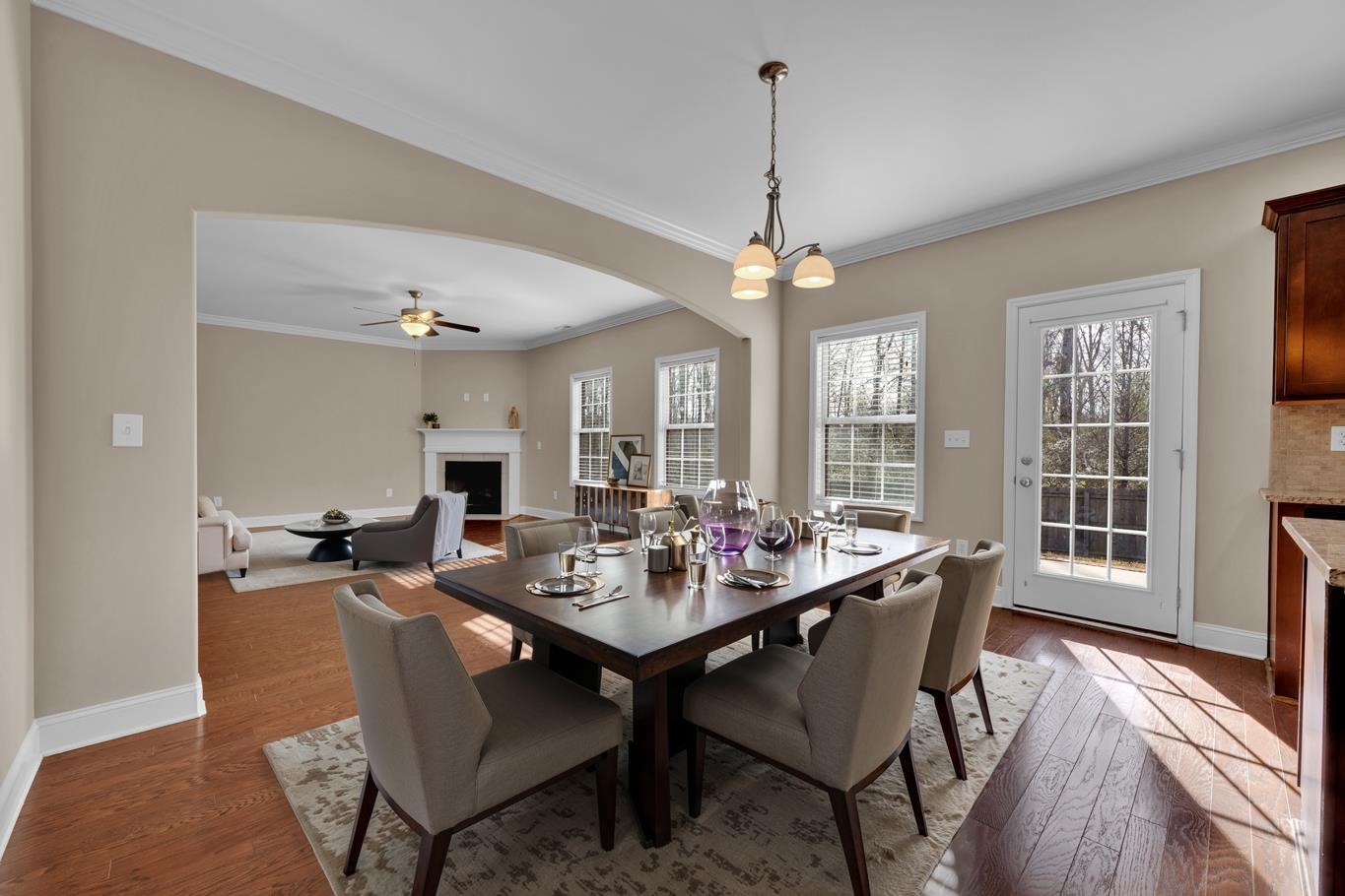 1445 Clearwater Dr NE