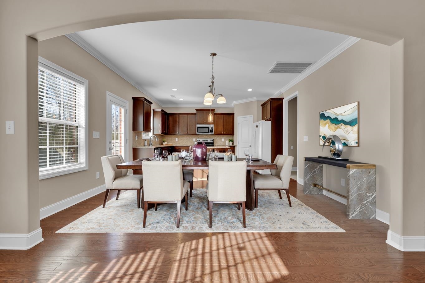 1445 Clearwater Dr NE