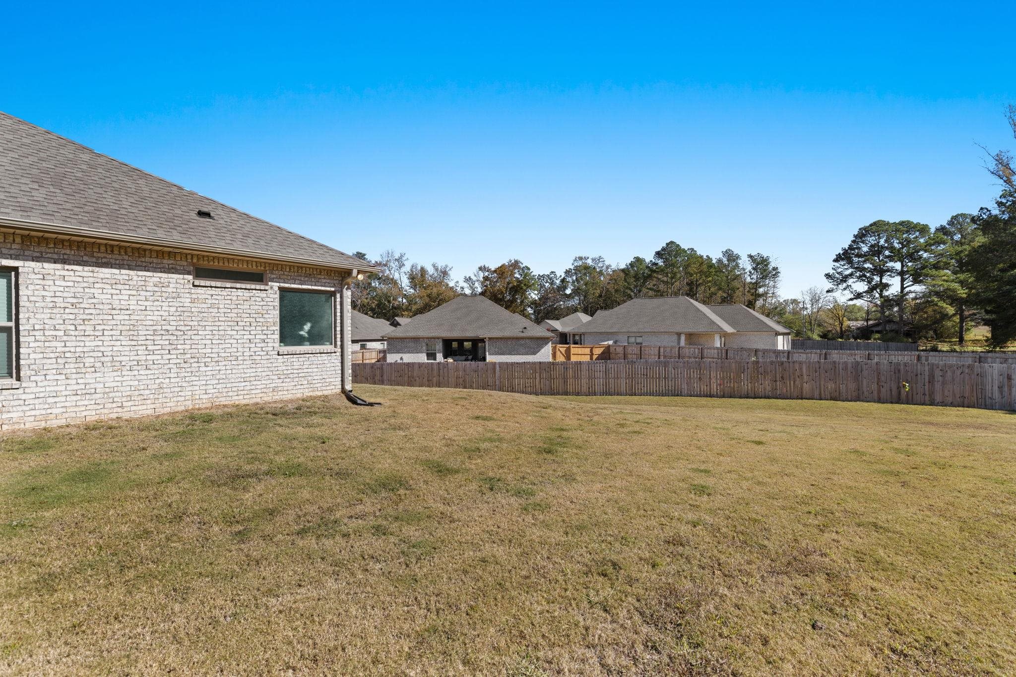 1834 SE Loebner LN SE