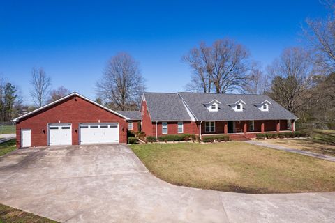 1518 Hart Dr SE Cullman AL 35055