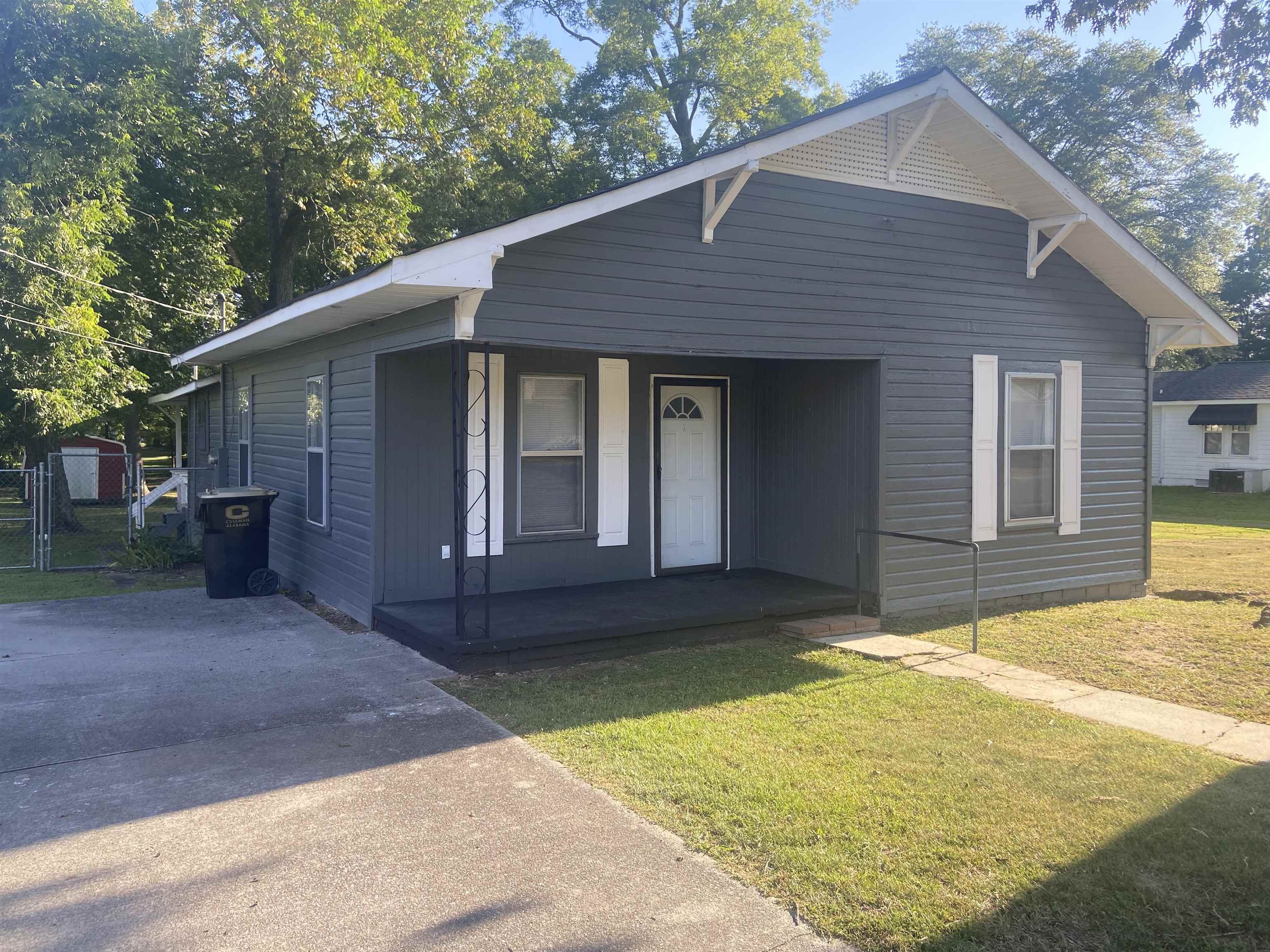 1426 Dripping Springs Rd