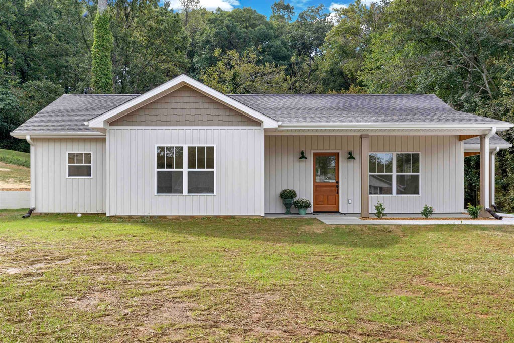 Photo of 1408 Maple Dr NW, Cullman, AL 35055 (MLS # 531782)